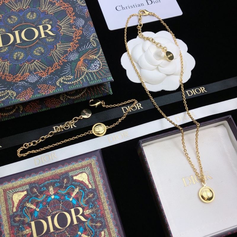 Christian Dior Necklaces